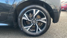 Toyota Yaris 1.5 Hybrid Design 5dr CVT Hybrid Hatchback